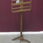 608 2139 MUSIC STAND